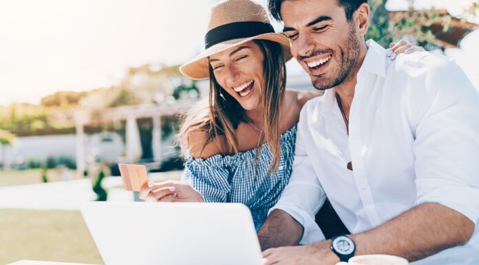 8 Habits Only Wealthy People Have wealth habits