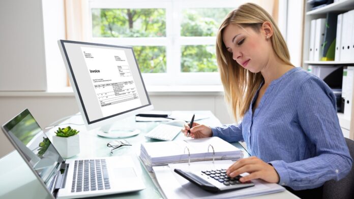 women working on cloud based accounting